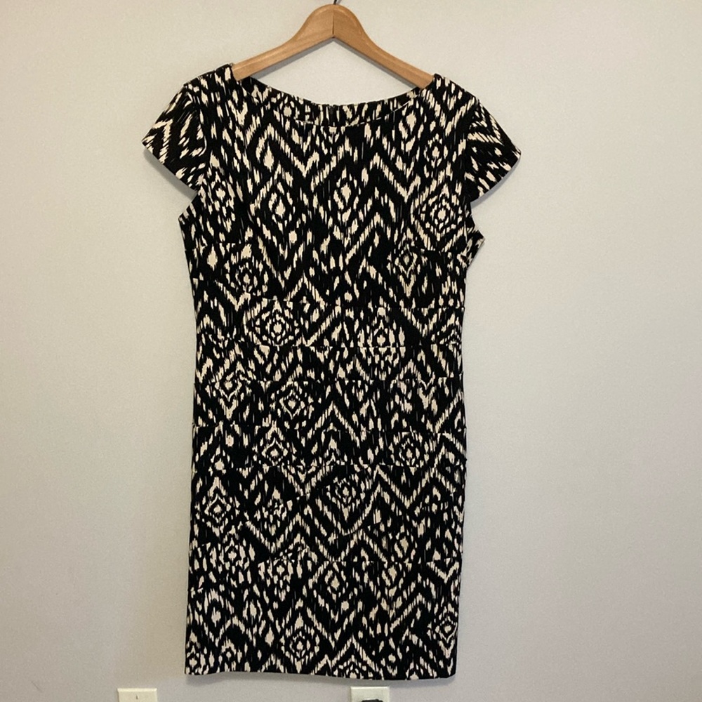 Dress Barn DB Established 1962, Size 12, black and cream sheath dress, polyester